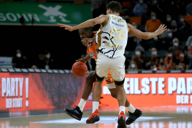 尔这样的球 尔这样的球