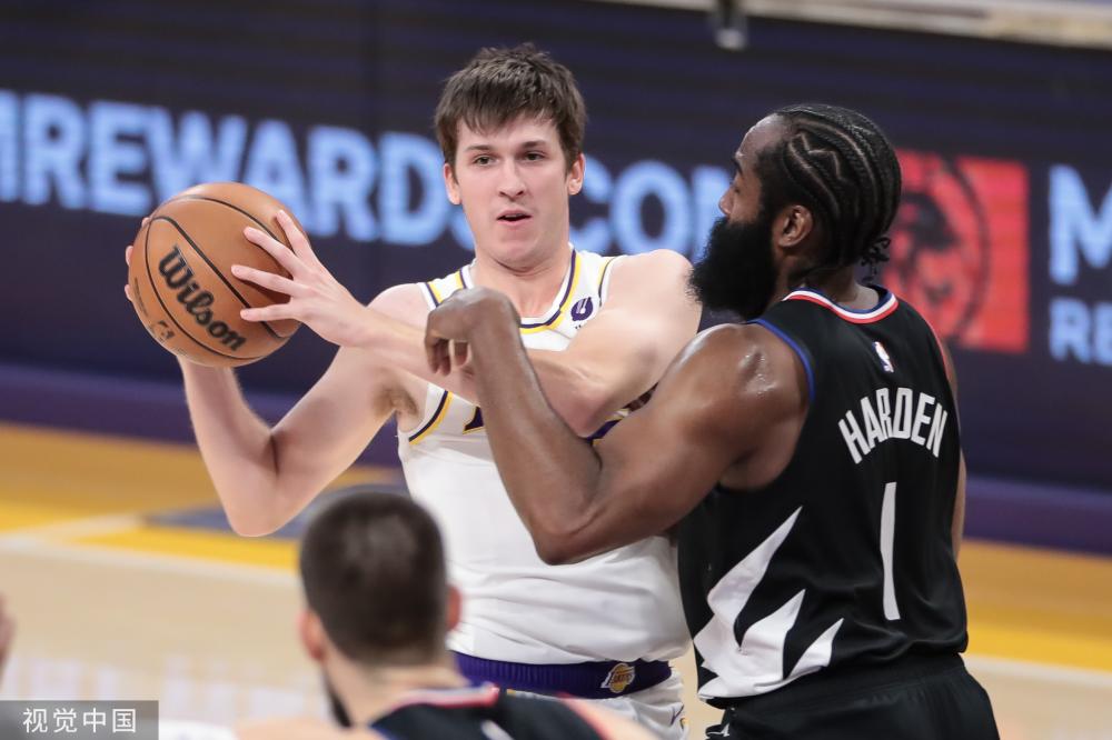 防守硬汉化 防守硬汉化