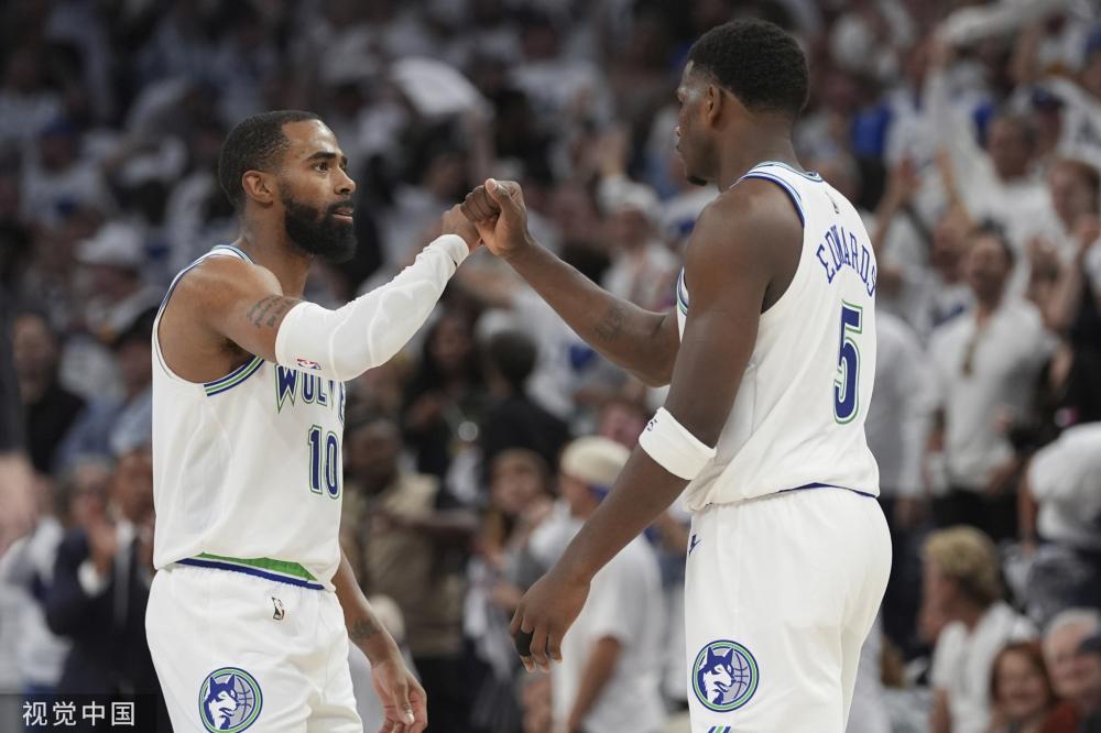 在训练中引 在训练中引